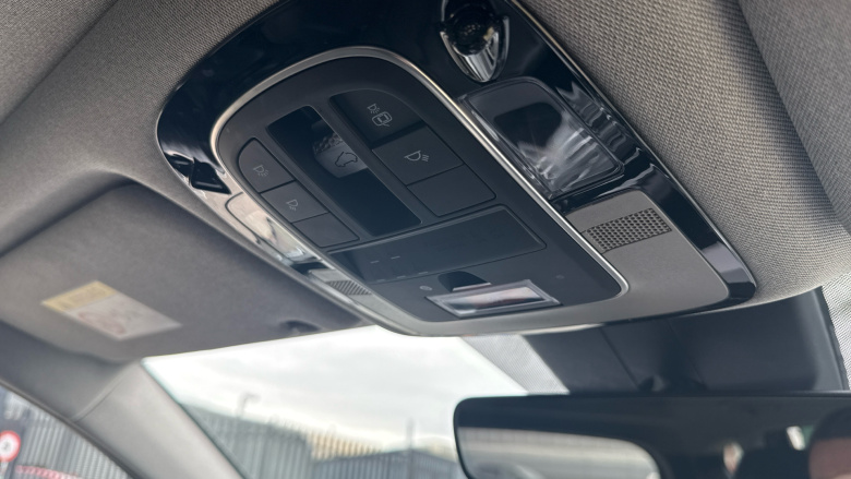 Hyundai SANTA FE 1.6 TGDi Hybrid Ultimate 5dr 4WD Auto Hybrid Estate